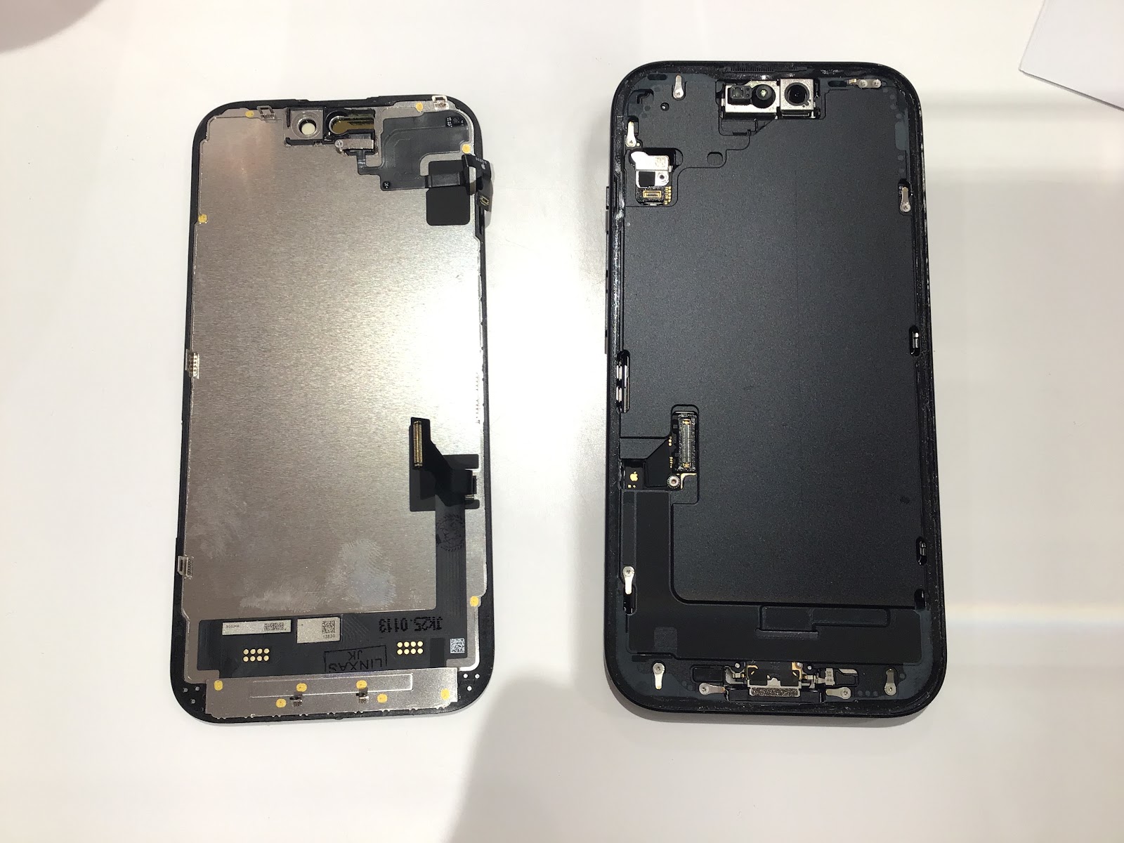 iPhone15の画面交換を承りました！【スマホ修理工房丸井錦糸町店】